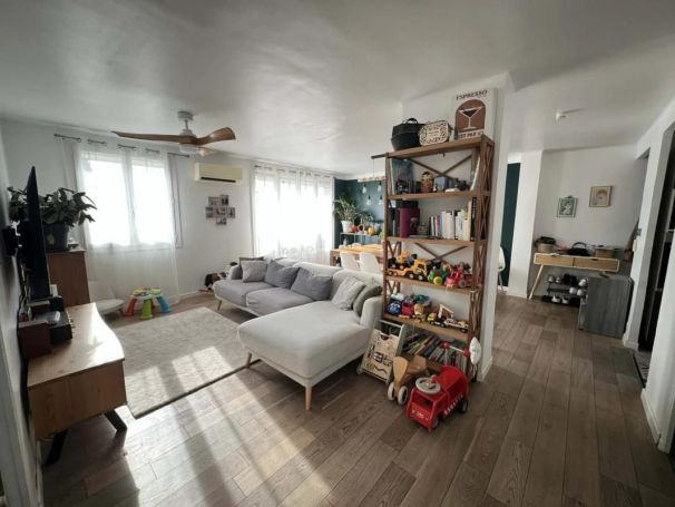 A louer APPARTEMENT T4 70 M2 BORD DE MER MARTIGUES