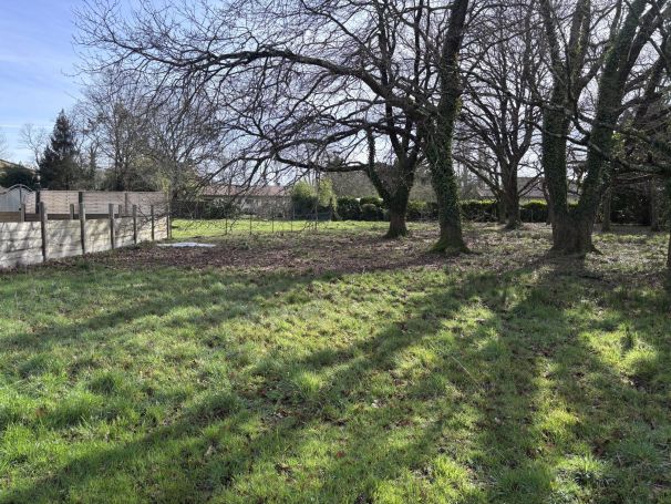 A vendre magnifique terrain constructible  2200 m&sup2; Lanton