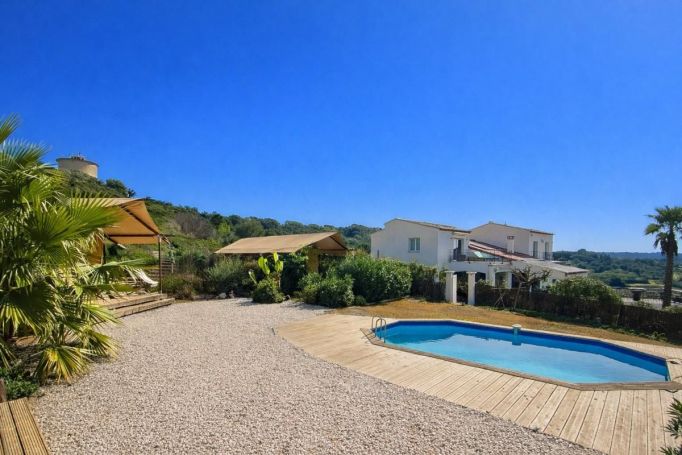 A louer MAISON  D'ARCHITECTE  CAMPAGNAN