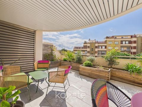 A louer APPARTEMENT DE PRESTIGE T2 54 M2 TERRASSE BORD DE MER AJACCIO