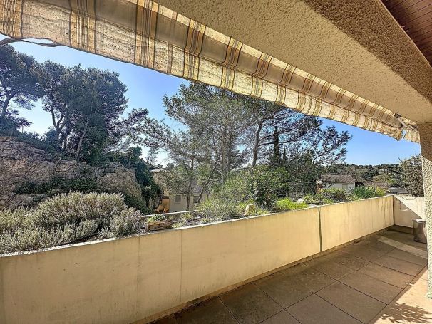 A louer APPARTEMENT T4 73 M2 TERRASSE  NIMES