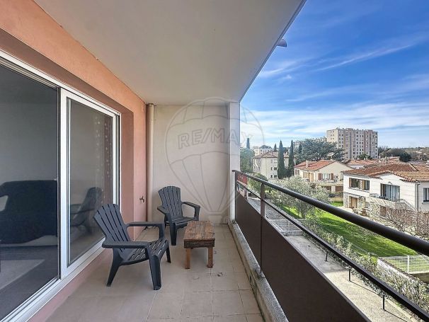 A louer APPARTEMENT T2 31 M2 TERRASSE  NIMES