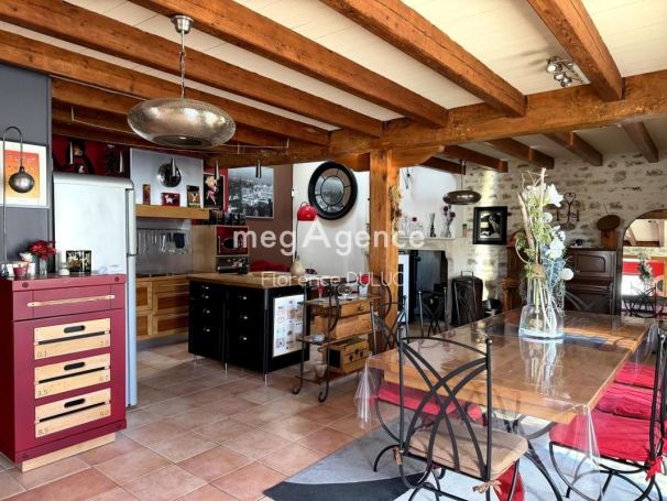 A vendre LOFT  3 PIECES 128 M2  COURANT