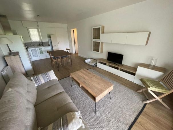 A louer APPARTEMENT T2 44 M2 BORD DE MER SAINT RAPHAEL