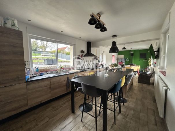 A louer LONGèRE  8 PIECES 225 M2  ENQUIN LEZ GUINEGATTE