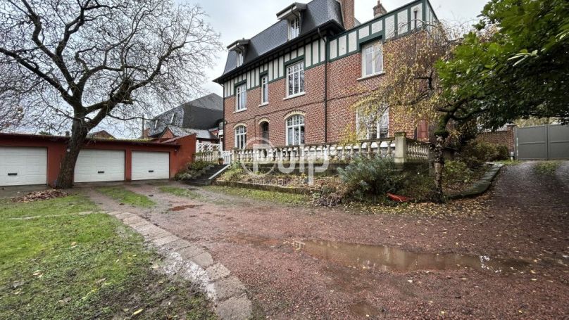 A louer MAISON  DE MAîTRE  LIEVIN