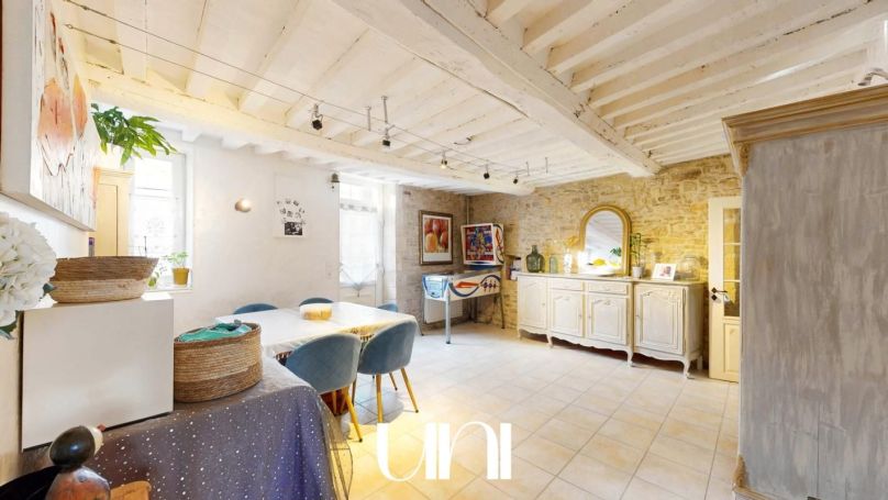 A louer MAISON  DE MAîTRE BORD DE MER THAON