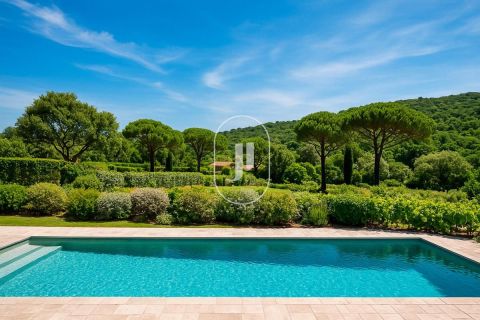 A louer MAISON 6 PIECES 185 M2 BORD DE MER RAMATUELLE