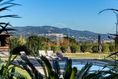 A louer MAISON 7 PIECES 250 M2 BORD DE MER COGOLIN