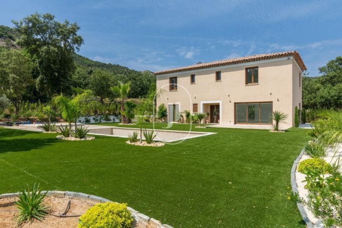 A louer MAISON  D'ARCHITECTE  LE PLAN DE LA TOUR