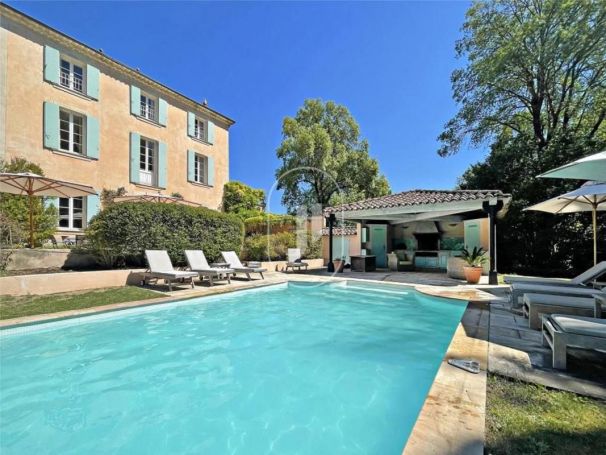 A louer MAISON  DE MAîTRE  SALERNES