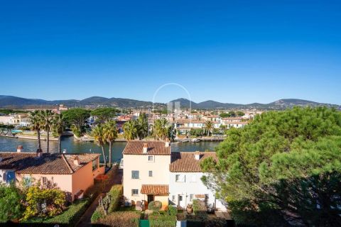 A louer APPARTEMENT DUPLEX T3 54 M2 TERRASSE BORD DE MER COGOLIN