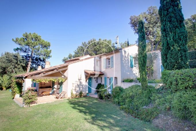 A louer MAISON  4 PIECES 240 M2 BORD DE MER GRIMAUD