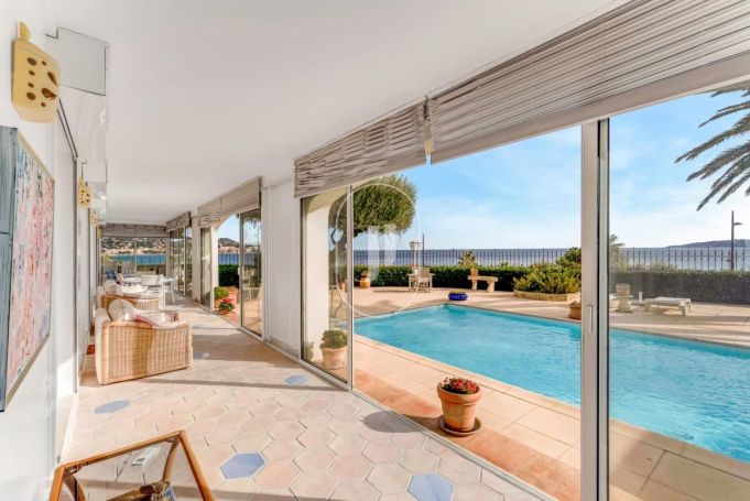 A louer APPARTEMENT DE PRESTIGE T4 187 M2 TERRASSE VUE MER SAINTE MAXIME
