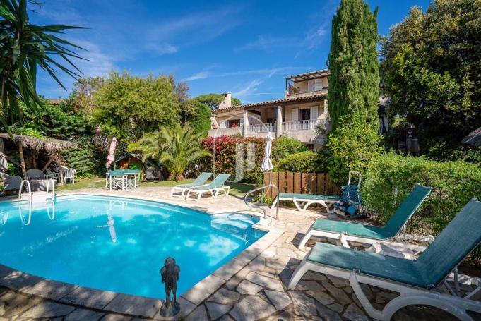 A louer MAISON  CONTEMPORAINE BORD DE MER SAINTE MAXIME