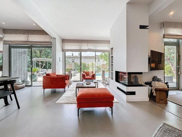 A louer MAISON  CONTEMPORAINE BORD DE MER SAINT RAPHAEL