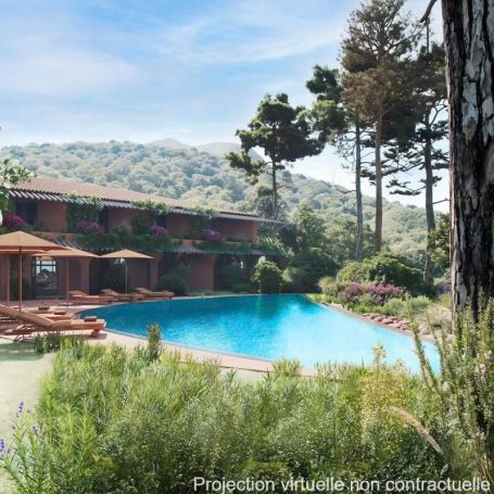 A vendre MAISON  20 PIECES 1 200 M2 PIEDS DANS L'EAU SAINT RAPHAEL