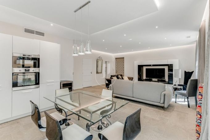 A louer APPARTEMENT DE PRESTIGE T3 89 M2 VUE MER SAINTE MAXIME