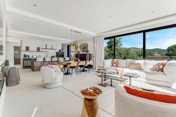 A louer MAISON  CONTEMPORAINE BORD DE MER GRIMAUD