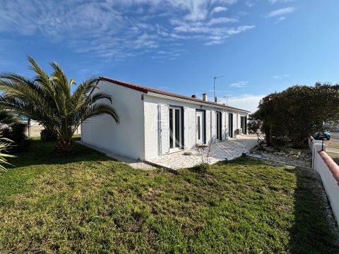 A vendre MAISON 5 PIECES 114 M2 BORD DE MER LONGEVILLE SUR MER