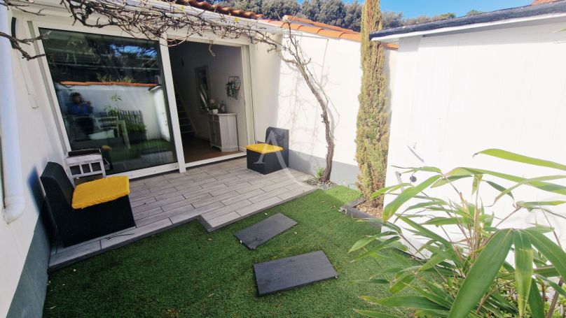 A vendre MAISON  2 PIECES 29 M2 BORD DE MER TALMONT SAINT HILAIRE