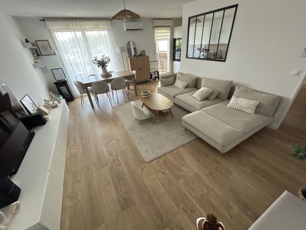 A louer APPARTEMENT T3 66 M2 TERRASSE  MARSEILLE 13EME