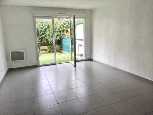 A louer APPARTEMENT T2 45 M2 TERRASSE  DRAGUIGNAN