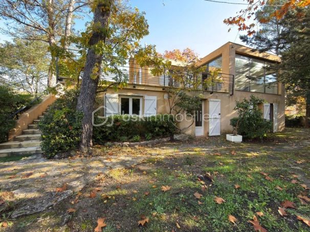 A louer MAISON  DE MAîTRE  VENTABREN