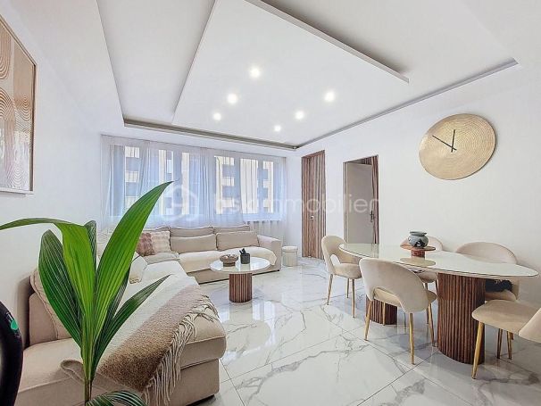 A louer APPARTEMENT T4 80 M2 BORD DE MER LA SEYNE SUR MER