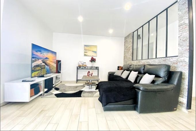 A louer MAISON CONTEMPORAINE BORD DE MER ETAULES