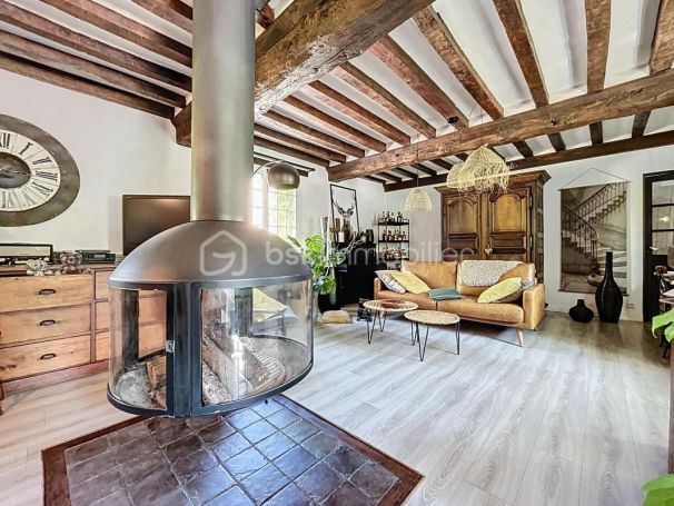 A louer LONGèRE  5 PIECES 140 M2  VILLERS CANIVET