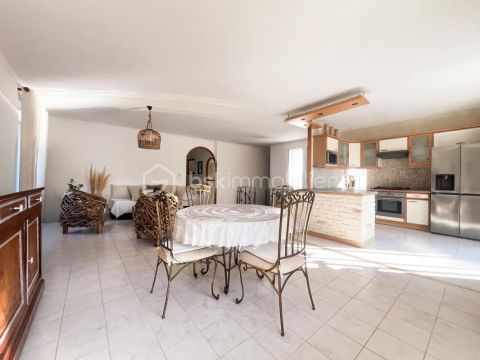 A louer MAISON  6 PIECES 141 M2 BORD DE MER SAINT HILAIRE DE BRETHMAS