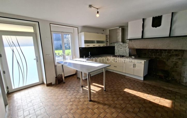 A vendre LONGèRE  6 PIECES 136 M2  MESNIL CLINCHAMPS