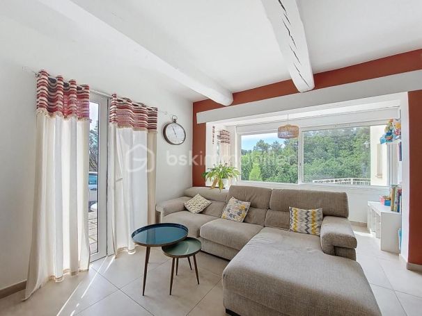 A louer MAISON  DE MAîTRE  TOURVES