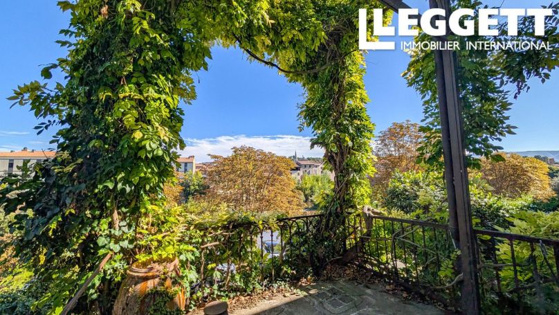 A louer APPARTEMENT T4 170 M2 TERRASSE  LIMOUX