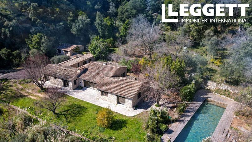 A louer MAISON  7 PIECES 300 M2 BORD DE MER LE TIGNET