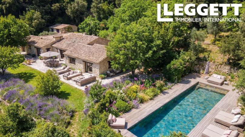 A louer MAISON  7 PIECES 300 M2 BORD DE MER LE TIGNET