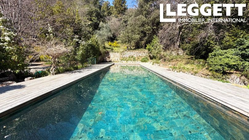 A louer MAISON  7 PIECES 300 M2 BORD DE MER LE TIGNET