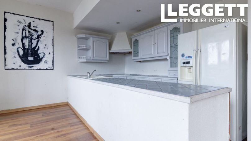 A louer APPARTEMENT T3 71 M2  PAU