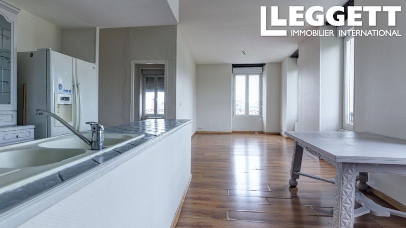 A louer APPARTEMENT T3 71 M2  PAU