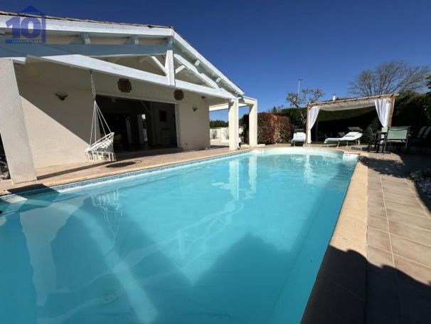 A louer MAISON  5 PIECES 135 M2  SAUVIAN