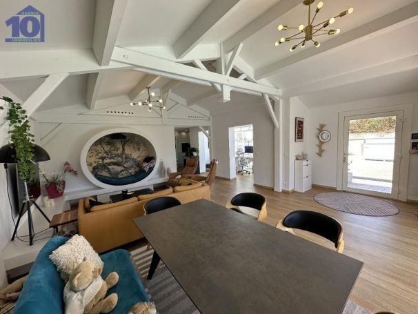 A louer MAISON  5 PIECES 135 M2  SAUVIAN