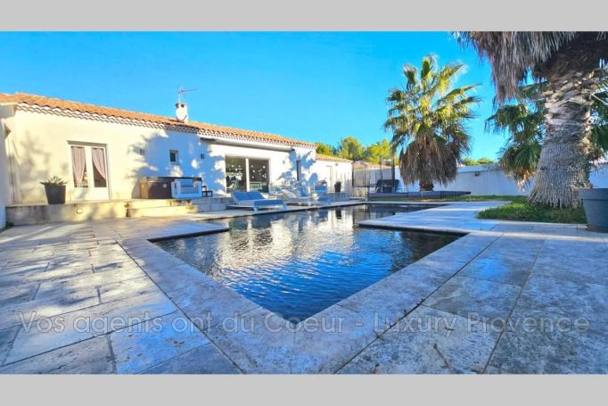 A louer MAISON  DE MAîTRE  SEPTEMES LES VALLONS