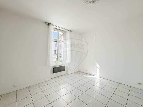 A louer STUDIO  16 M2  NANTES