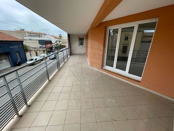 A louer APPARTEMENT T3 67 M2 TERRASSE  NIMES