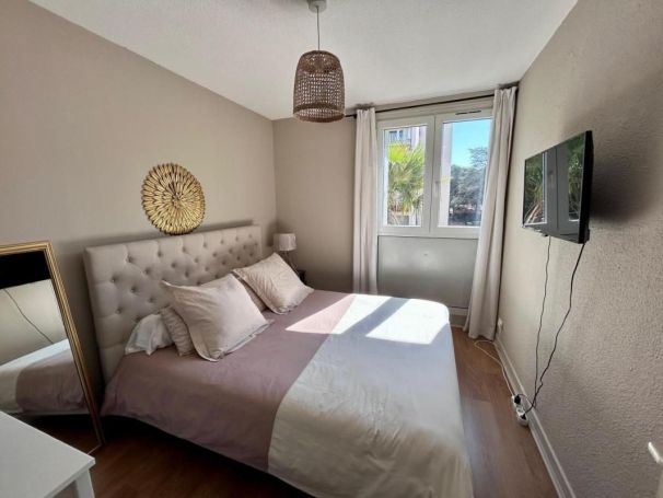 A louer APPARTEMENT T3 58 M2 BORD DE MER FREJUS