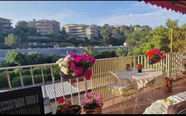 A louer APPARTEMENT T2 48 M2 BORD DE MER CAVALAIRE SUR MER