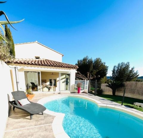 A louer MAISON  5 PIECES 145 M2 BORD DE MER BORMES LES MIMOSAS