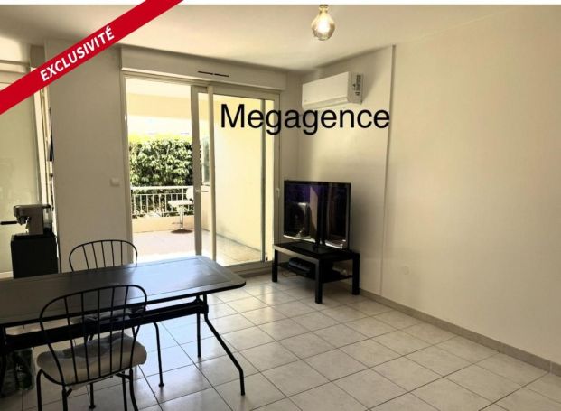 A vendre APPARTEMENT T2 41 M2 TERRASSE BORD DE MER HYERES