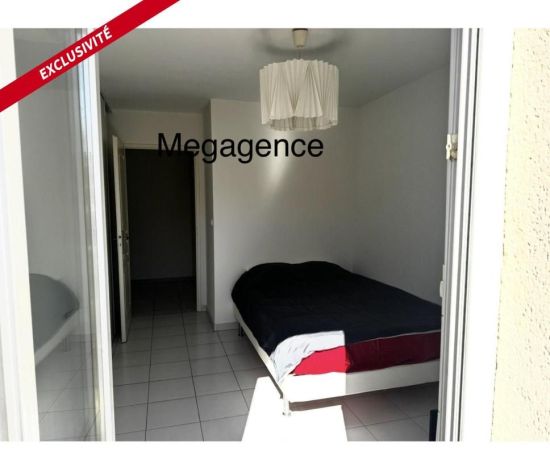A vendre APPARTEMENT T2 41 M2 TERRASSE BORD DE MER HYERES